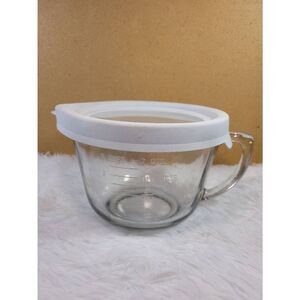 Anchor Hocking 2 Qt. Glass Batter Bowl with See-through Cover